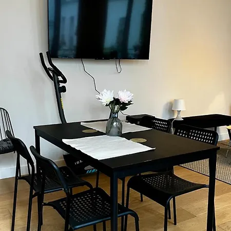 élégant à Cœur De 2ème Appartamento *